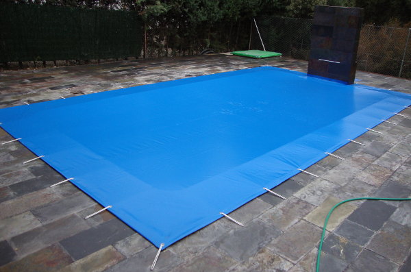 Cobertor rectangular A MEDIDA para piscinas de obra y prefabricadas